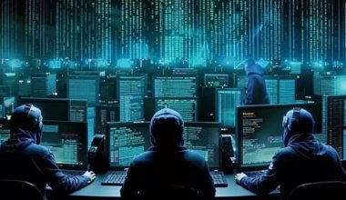 SMS, мессенджеры и фейковые сайты: как чаще всего обманывают казахстанцев