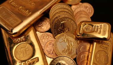 Золото дорожает, серебро дешевеет: как изменились цены на драгметаллы