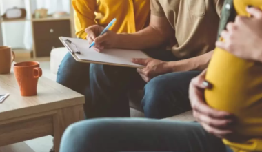 Запретить суррогатное материнство для иностранцев предложили в Казахстане