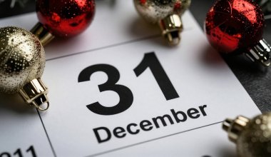 Кто из казахстанцев получит официальный выходной 31 декабря