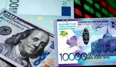 Что будет с долларом на новогодние праздники в Казахстане