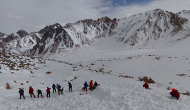 В горах Алматы нашли тела ещё двух пропавших парней