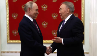 Политолог объяснил, почему встречи Назарбаева вызывают напряжение