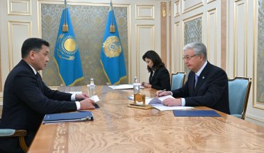 Токаев поручил обеспечить казахстанских железнодорожников доступным жильём