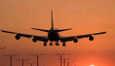 ЕС призвал авиакомпании избегать полетов над Ираном из-за рисков