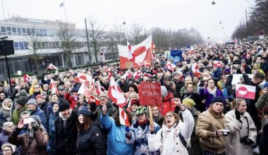 «Гренландия не продаётся»: тысячи людей вышли против планов Трампа