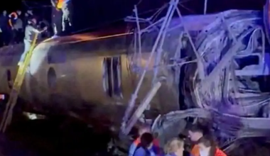 Катастрофа в Испании: 21 погибший после столкновения двух поездов