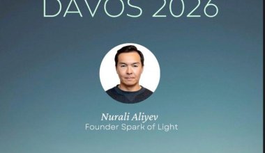 От госслужбы к мантрам: внук Назарбаева прочитал в Давосе лекцию о духовности