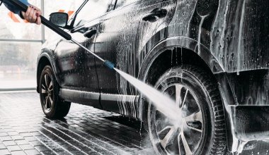 Автомойки резко подорожают в Казахстане? На бизнес "повесили" миллионные расходы