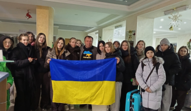 Отдых в Казахстане: украинских детей привезли на Каспий