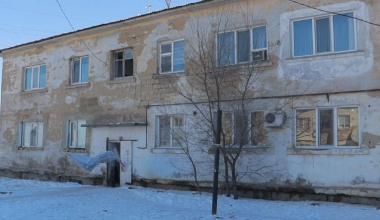 Казахстанцы мерзнут в аварийных домах, признанных непригодными ещё в 2011 году