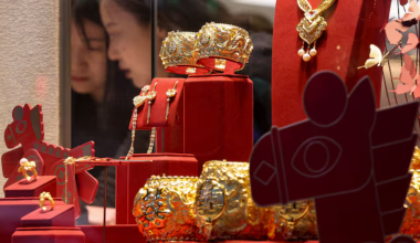 Спрос растет из-за напряженности: что толкает цены на драгметаллы вверх