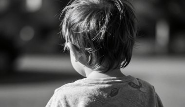 Все больше казахстанцев отдают своих детей в дома ребенка