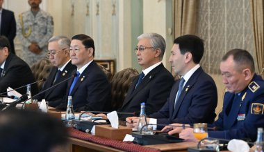 Надежные партнеры, исторический рубеж: о чем говорили Токаев и Шахбаз Шариф