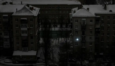 Киев остался почти без света: электроэнергию дают всего на пару часов