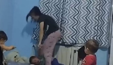 Мать, избившую сына в Жетысу, отправили на принудительное лечение