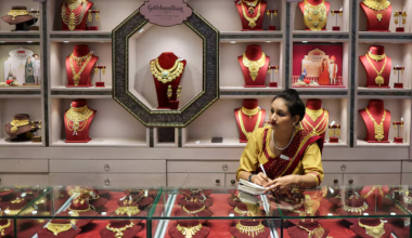 Рынок ждет снижения ставок: что происходит с ценами на драгметаллы