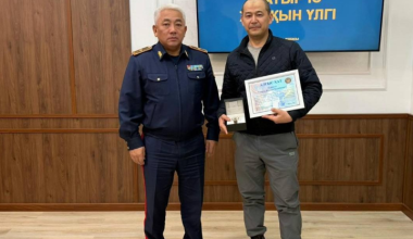 Житель Тараза спас девочку от похищения - его наградили