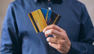 Продали свои банковские счета: студентов осудили в Карагандинской области