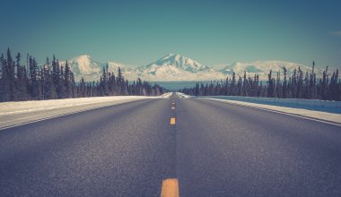 Водитель спецтехники погиб при расчистке трассы в ВКО