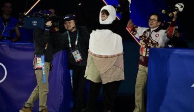 Джеки Чан с пандами встретил Шайдорова в Милане