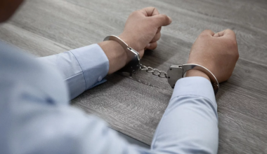 Главу палаты частных судоисполнителей Павлодара арестовали за пьяное вождение