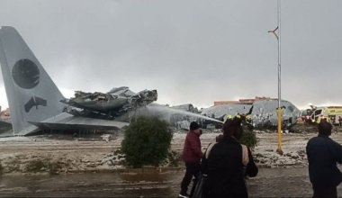 Десятки погибших и пострадавших: самолёт с деньгами разбился в Боливии