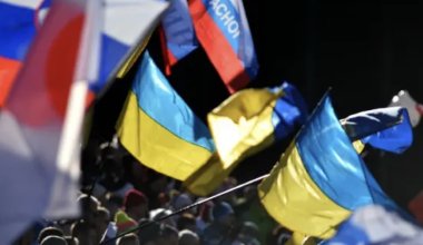 Большинство россиян выступают за мирные переговоры с Украиной - опрос