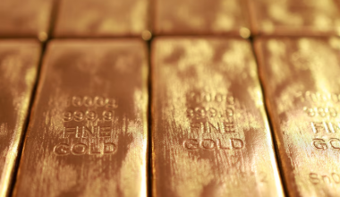 Драгметаллы продолжают дорожать на фоне конфликта на Ближнем Востоке