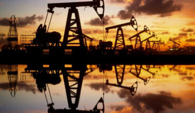 США временно разрешили Индии покупать нефть России