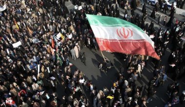 Иран пригрозил отбирать имущество у граждан за рубежом за поддержку США