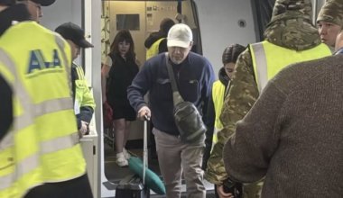 Застрявших в ОАЭ казахстанцев вернут на родину через Оман