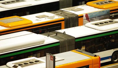 Дорогой бензин может оставить Латвию без общественного транспорта