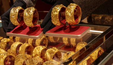 Инвесторы в поиске “безопасных” активов: что происходит на рынке драгметаллов