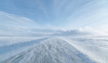 Сразу в нескольких регионах Казахстана ожидаются метели и гололед