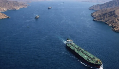 Иран разрешил судам Индии проход через Ормузский пролив