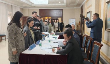 Скоро начнут в странах Европы: как казахстанцы голосуют за границей