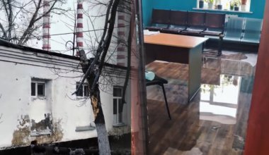 Топит и воняет: сотрудники КТЖ рассказали об ужасных условиях работы в Аксу