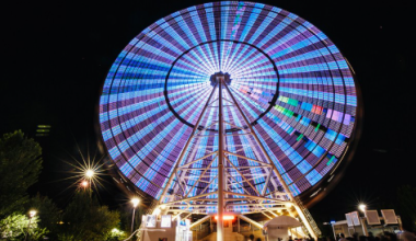 Колесо обозрения загорелось в Астане