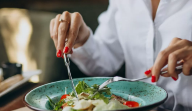 Ученые объяснили, почему японцы едят меньше и живут дольше