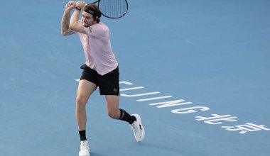 Бублик сенсационно вылетел с турнира в Мюнхене