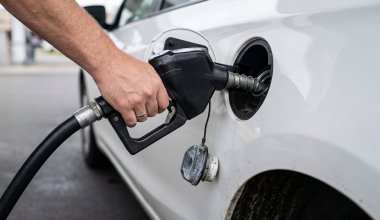 Российский след: из Казахстана снова вывозят бензин