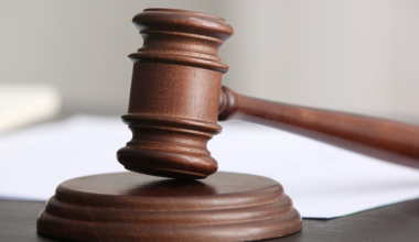 Блогер-юрист Руслан Жанпеисов оправдан: суд не нашел нарушений