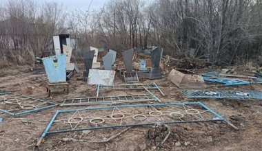 Подпольный бизнес на чужом горе: памятники крадут с кладбища в Астане
