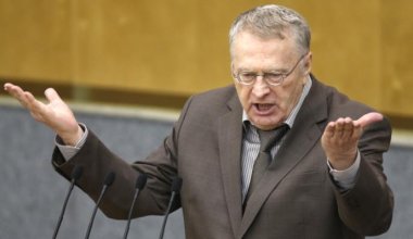 Памятную табличку Жириновскому хотят установить в Алматы