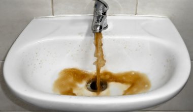 Казахстанцы стали чаще умирать из-за плохой воды и антисанитарии