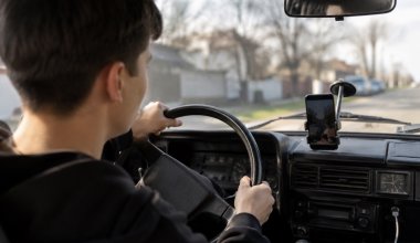 Несовершеннолетний казахстанец угнал машину дедушки ради TikTok-ролика