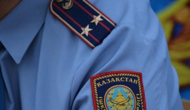 Полицейского задержали по подозрению в изнасиловании в Уральске
