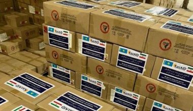 Казахстан отправил продукты и лекарства в Иран