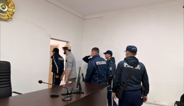 Сравнившего домбру с «половым органом дьявола» актюбинца отправили в колонию